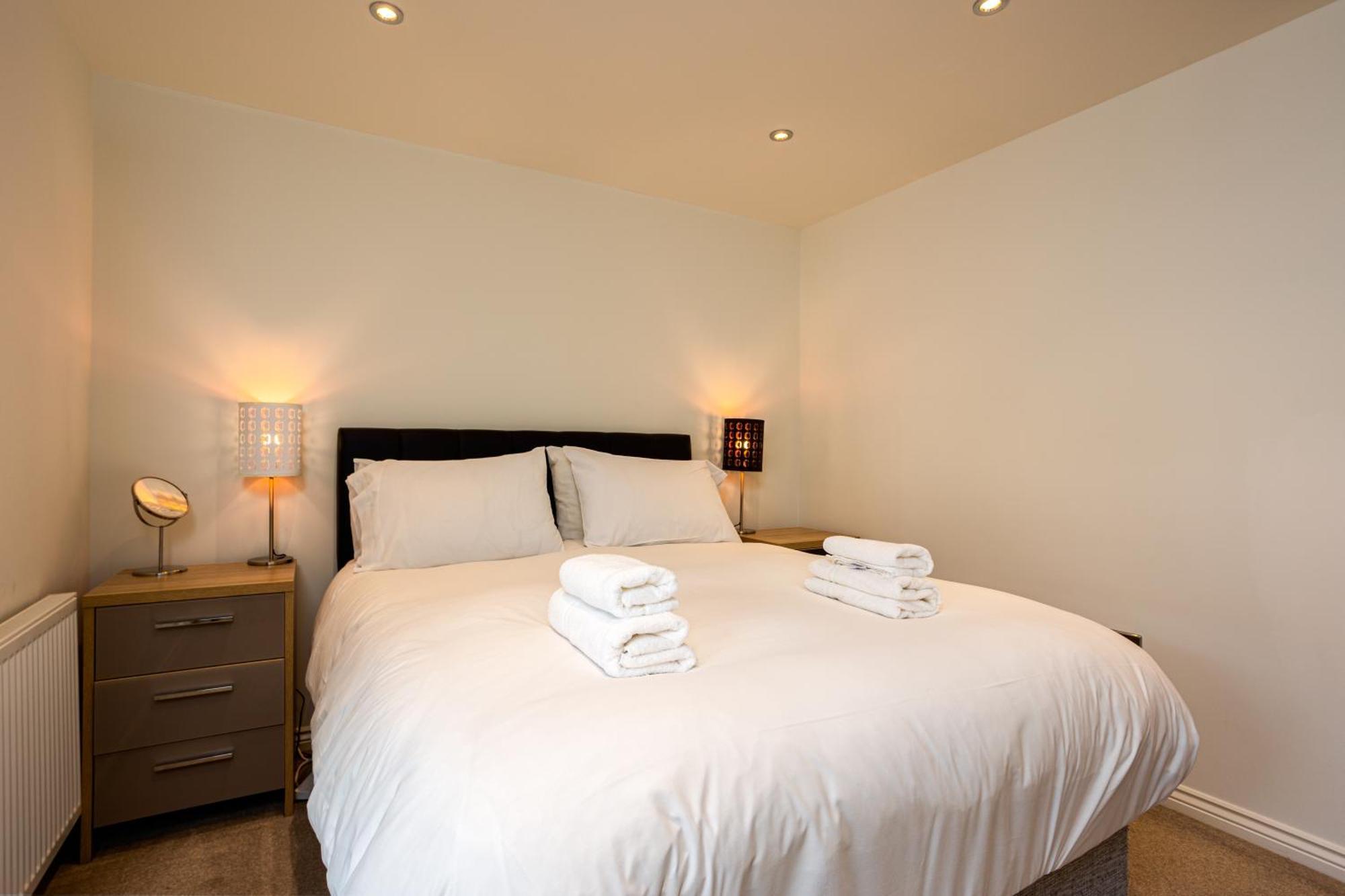 Comfy 2 Bedroom Apartment Near Edinburgh City Centre ภายนอก รูปภาพ