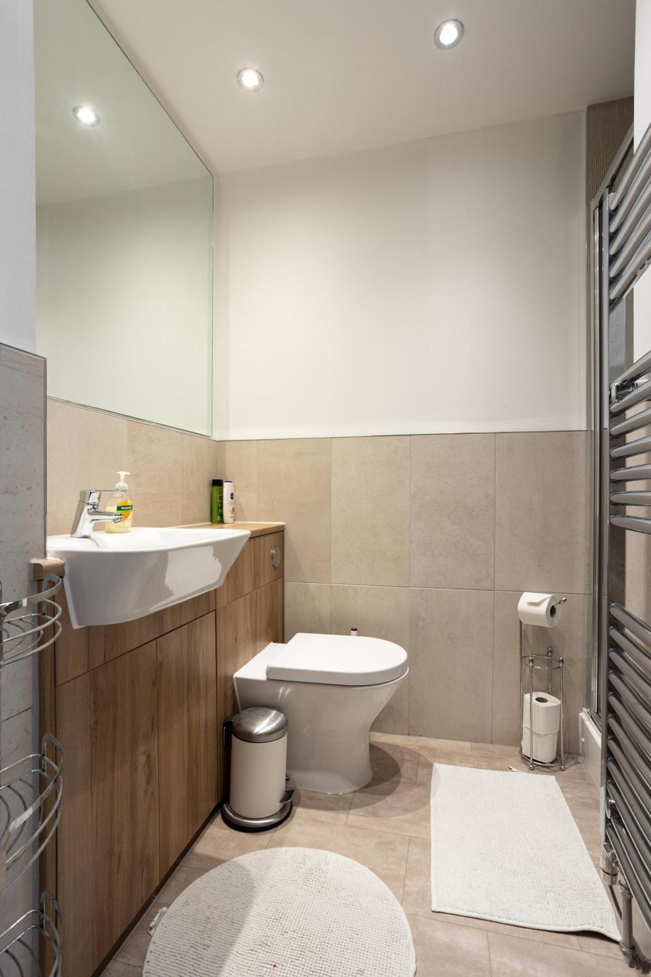 Comfy 2 Bedroom Apartment Near Edinburgh City Centre ภายนอก รูปภาพ